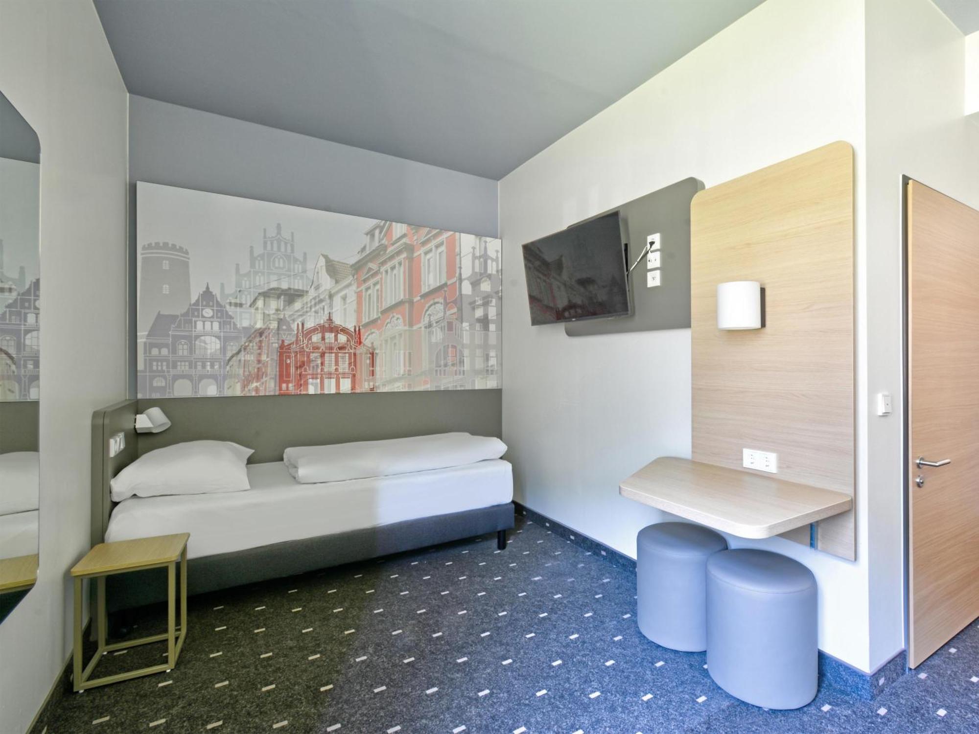 B&B Hotel Bielefeld-City ภายนอก รูปภาพ